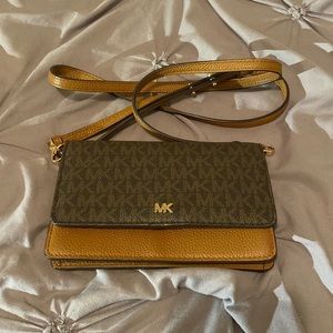Michael Kors Crossbody